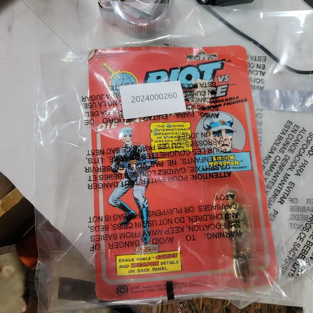 Mego Eagle Force Shock Trooper Soldier MOC 1981‎ Diecast Riot